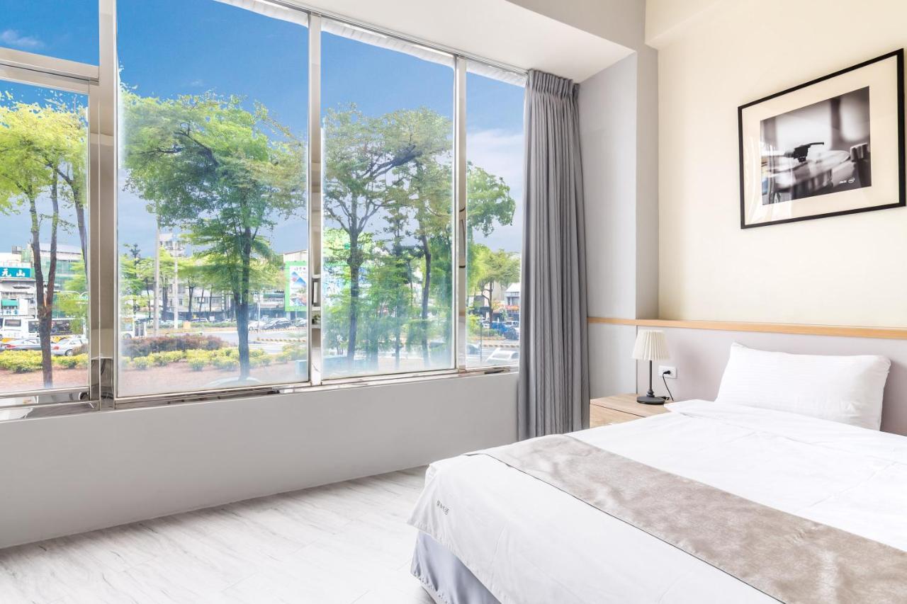 Enjoy Slow Living Tainan Exterior photo